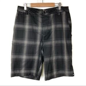 3/$30 Quiksilver | Men's Black & Gray Plaid Shorts 31
